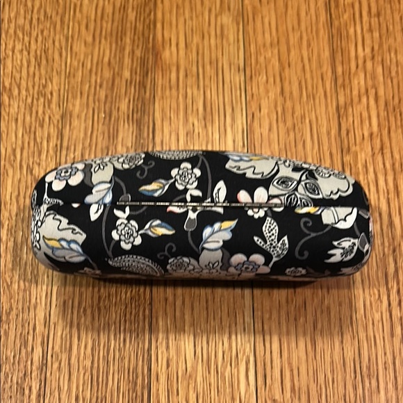Vera Bradley Black and Gray Floral Glasses Case - Picture 3 of 7